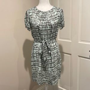 Banana Republic Belted Dress. Fully Lined. Size Small. Like New.